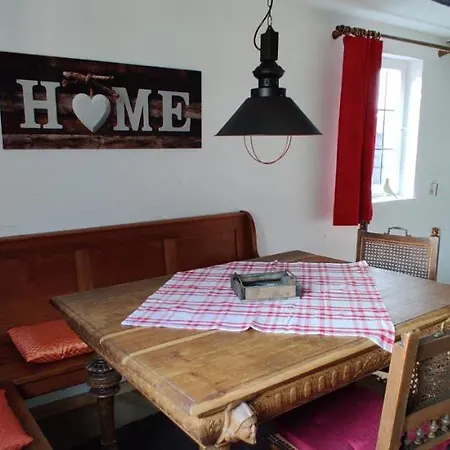 300 Jahre Altes Haus In Der Historischen Altstadt Apartmán